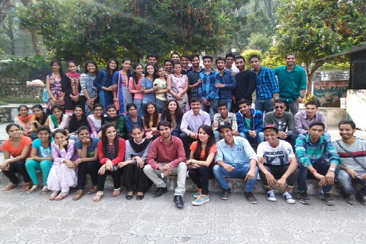 https://cache.careers360.mobi/media/colleges/social-media/media-gallery/22638/2021/6/26/Group Photo of Government College Solan_Others.png